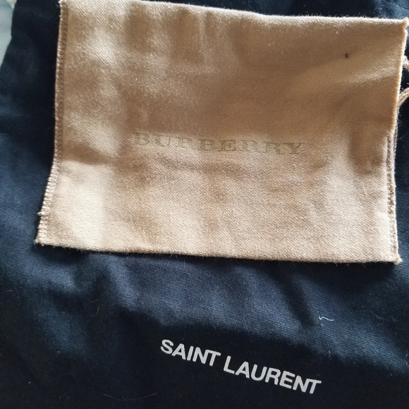 huge lot of designer Dust bags Prada, Bvlgari Louis Vuitton, Burberry etc - Picture 5 of 16